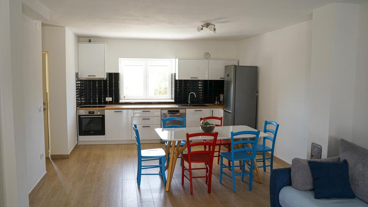 Apartment Aria Verunic Bagian luar foto