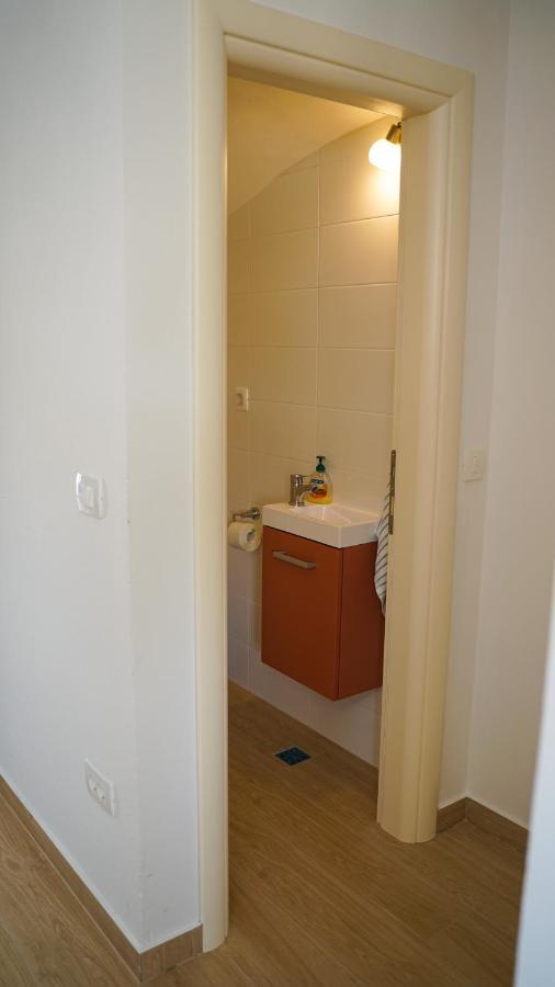Apartment Aria Verunic Bagian luar foto